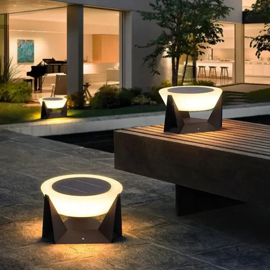 Landing Solar Light — Outdoor Elegance