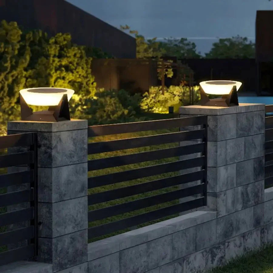 Landing Solar Light — Outdoor Elegance