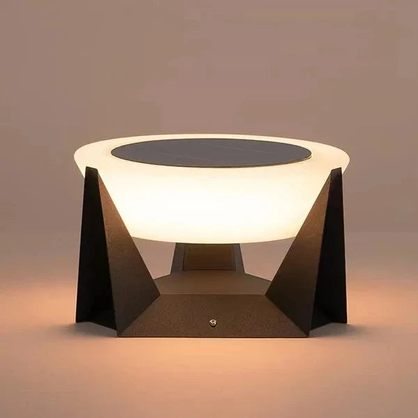 Landing Solar Light — Outdoor Elegance