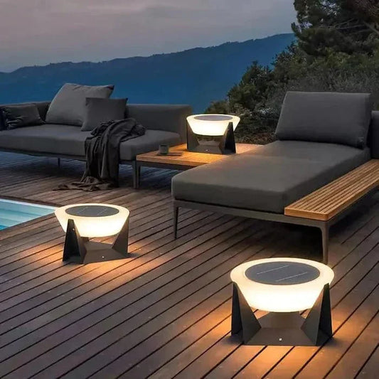 Landing Solar Light — Outdoor Elegance