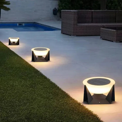 Landing Solar Light — Outdoor Elegance