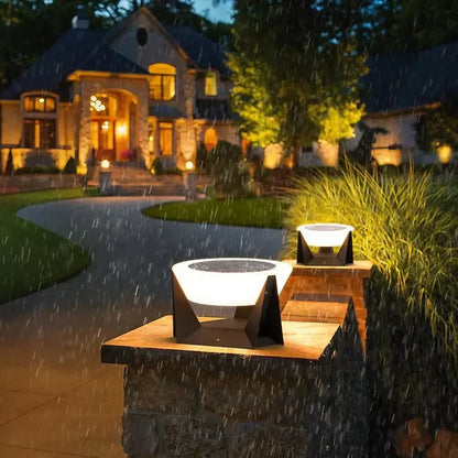 Landing Solar Light — Outdoor Elegance
